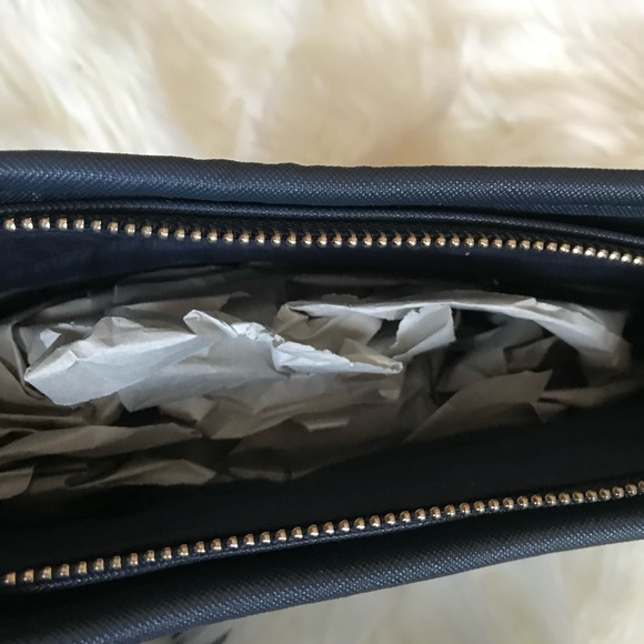 BEBE SNAKE PRINT CROSSBODY - Picture 2 of 8